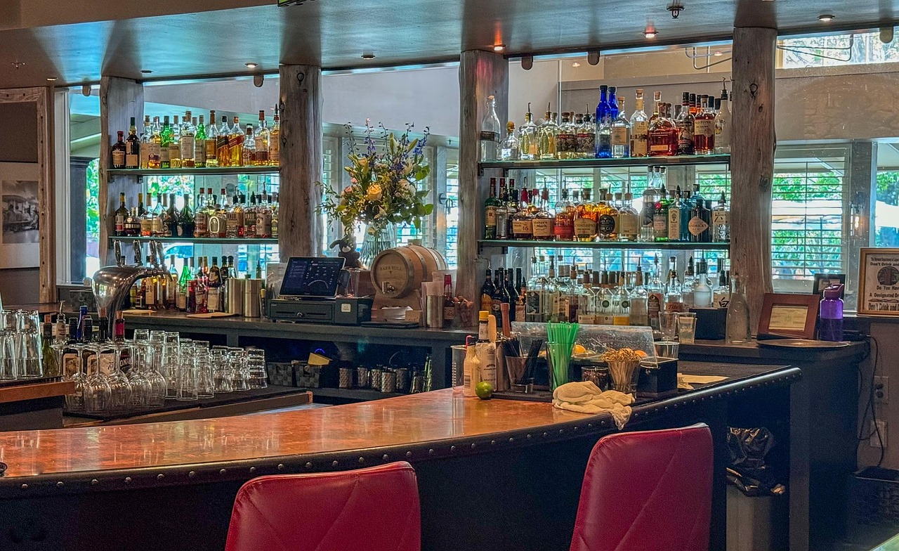 Restaurant Industry Statistics & Trends 2025